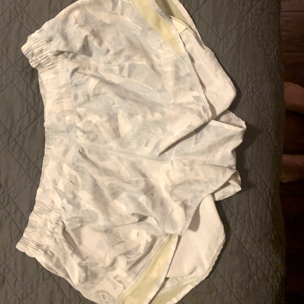 Lulu lemon workout shorts, short fit,